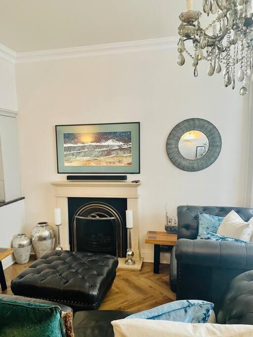 Whitehall, Thomas Turnbull Flat 3 Beautiful Apartment In Georgian House Whitby Exterior photo